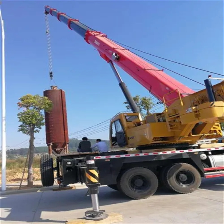 梁山专业吊车租赁多少钱